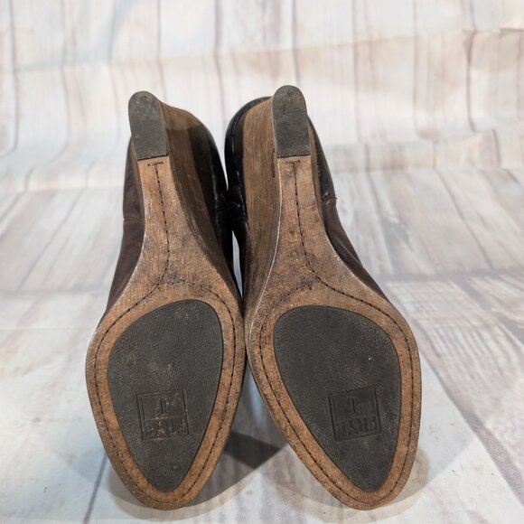 Frye Women's Brown Leather Corby Side Zip Ruched Wedge Ankle Boot Size 8M - Picture 12 of 12